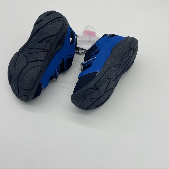 OshKosh B’Gosh (5) Toddler Sandals - Picture 5 of 5